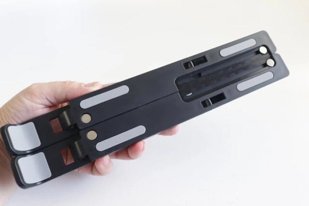 ダイソー　折りたたみ式PC・タブレットスタンド