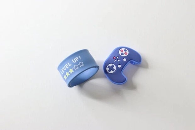 ダイソー 虫よけパッチンバンド(ゲーム機) ダイソー 虫よけパッチンバンド(ゲーム機)