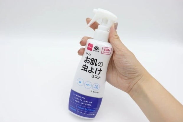 ダイソー　アース お肌の虫よけミスト
