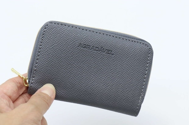 ラウンド財布（キーチェン付、ファスナータイプ）　デザイン