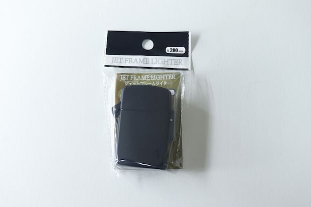 ダイソーのジェットフレームライターのパッケージ