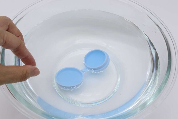 ダイソーのくり返しつかえるみずふうせんを開く