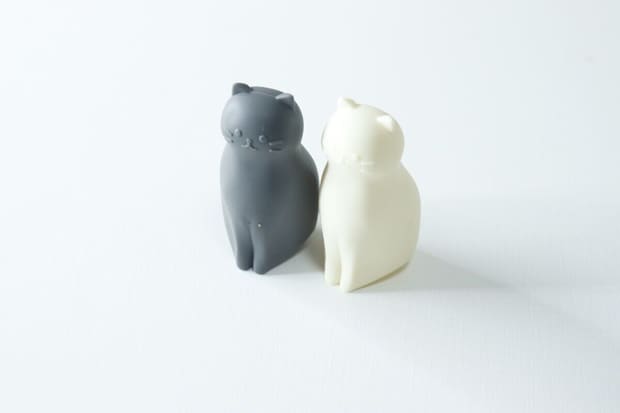 ダイソー シリコーン歯ブラシキャップ(MEOW、2個) ダイソーのシリコーン歯ブラシキャップ(MEOW、2個)