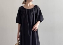 夏の王道「黒ワンピース」は涼しげ素材で抜け感を出すのが大正解！お手本コーデ5style