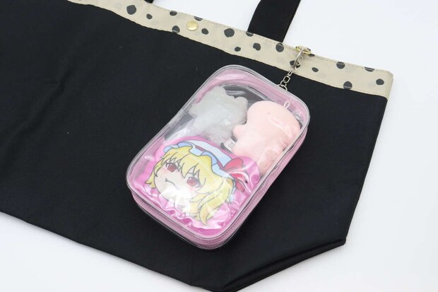 ギンガムチェック推し活ビニールポーチ（パープル、グリーン、ピンク）　使用例