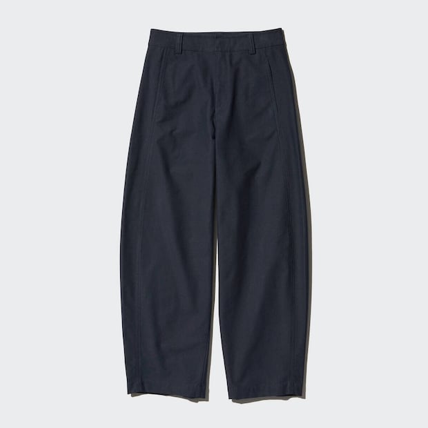 ユニクロのジャージーバレルレッグパンツ