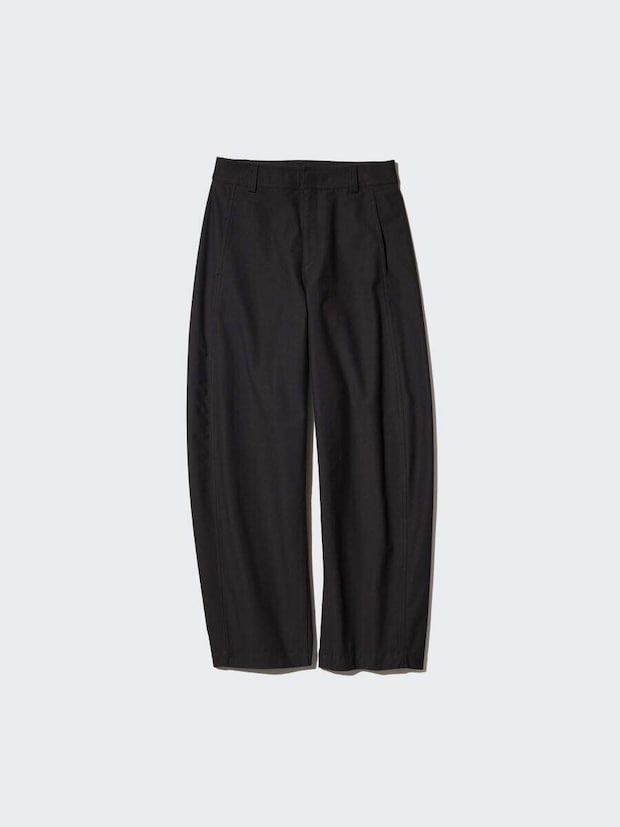 ユニクロのジャージーバレルレッグパンツ