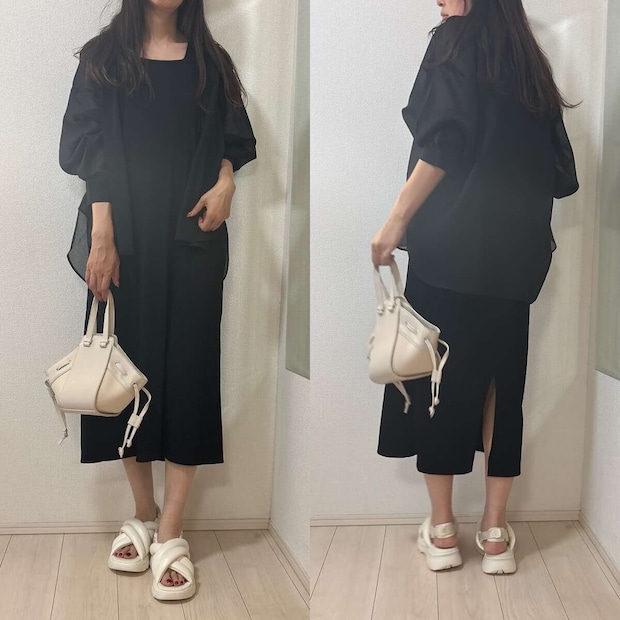 GU　シアードルマンスリーブシャツ　ノースリワンピ肩掛けコーデ