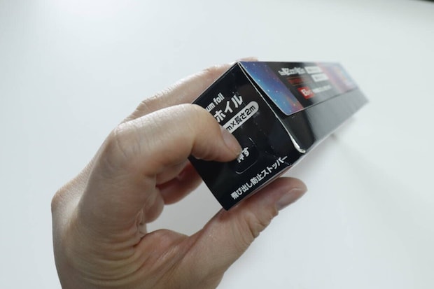 セリアの月刊 ムーのムー アルミホイルの両サイドのストッパー