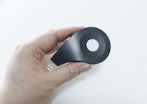 便利すぎてみんなに教えたい…フリマアプリの出品作業にも！変わった100均手芸グッズ