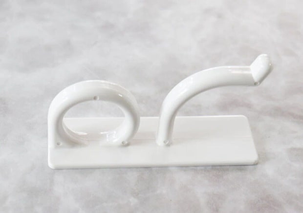 白いHAGASEL HOOK ROUNDフックの単体