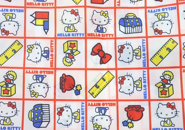 エコバッグに描かれたハローキティのレトロな柄