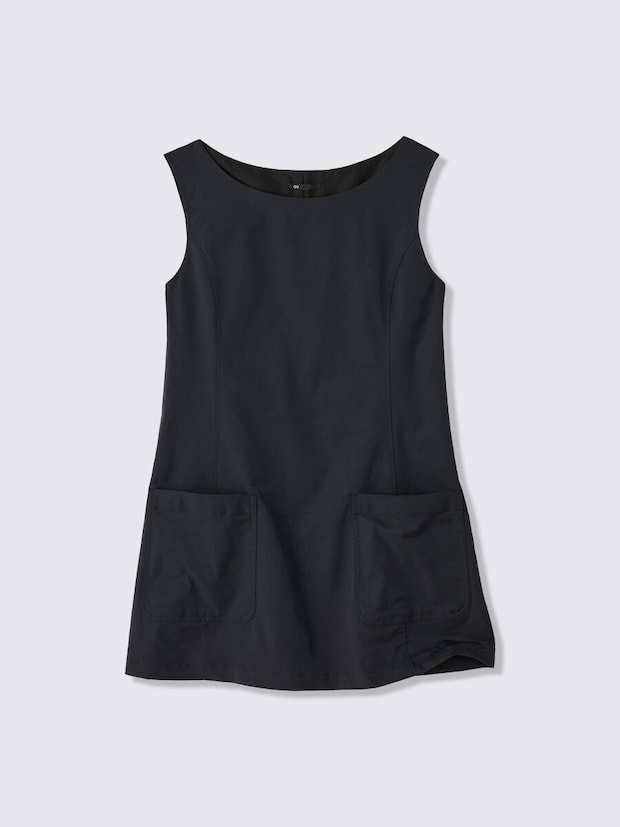黒のジャンパーミニワンピース、Aラインと大きなポケット