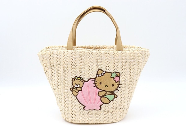 日焼けハローキティとタイニーチャムの刺繍が入ったかごバッグ