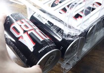 これ買って正解！「缶の並べ替えが面倒…」を解決する100均の缶ボトルホルダー