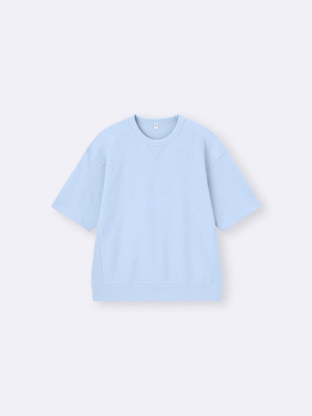 水色のオーバーサイズ5分袖Tシャツ