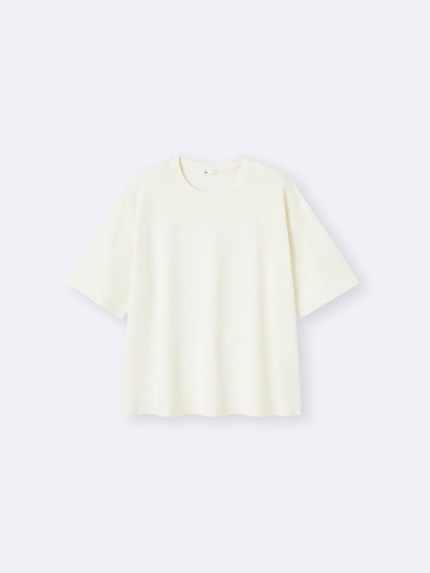 オフホワイトのウォッシャブルニットTシャツ オフホワイトのウォッシャブルニットTシャツ