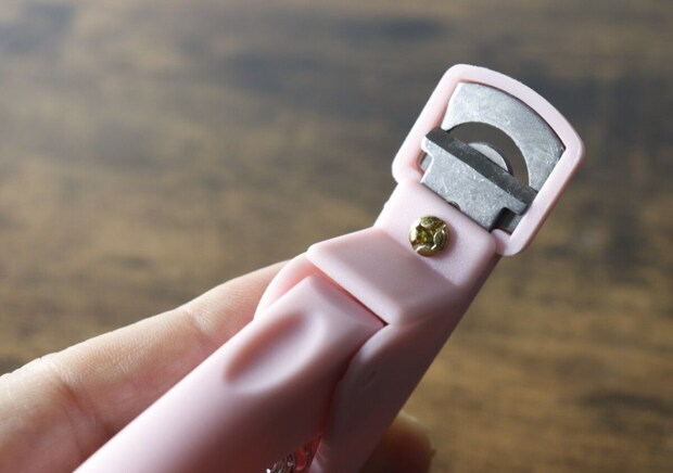えっセリアで買えるってマジ？500円～は覚悟してた…1本で形と長さを調整できる！クリッパー