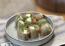 簡単おつまみ！サーモンとクリームチーズのアレンジ生春巻き＆ライスペーパーをきれいに巻くコツ