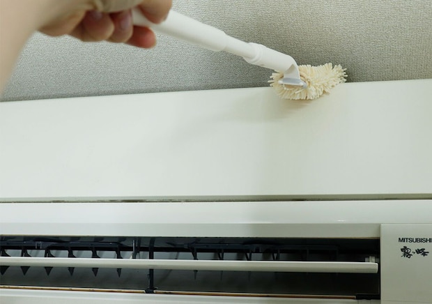 2WAYで使えて長さも変えられる！繰り返し使える100均の優秀お掃除モップ