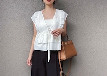 夏の「黒ワイドパンツ」はこう着て爽やかに垢抜ける♡重たく見せない！大人の着回しコーデ