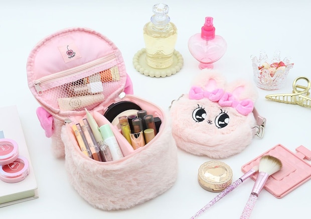 付録のクオリティ超えてるよ…!可愛くて便利だから両方欲しい♡エスターバニーのふわふわポーチ