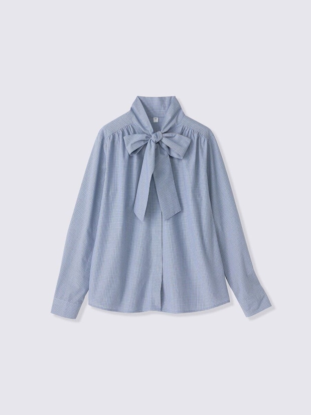 水色と白のミニチェック柄ボウタイブラウス