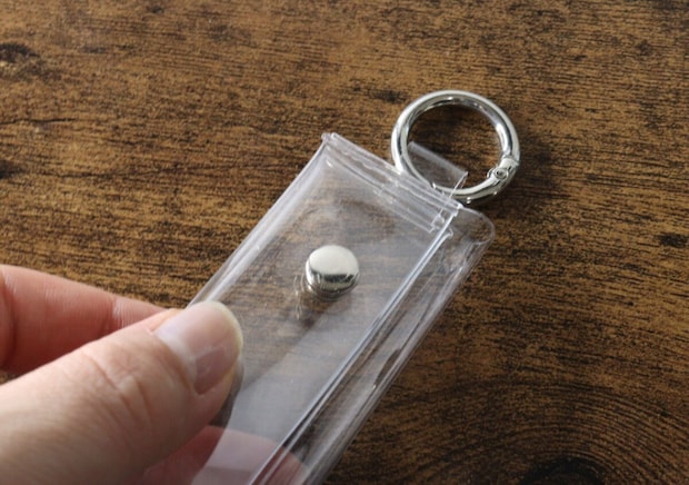 100均で良いの見つけちゃった!「コンパクト派が大歓喜!」驚くほどスリムなミニミニ財布