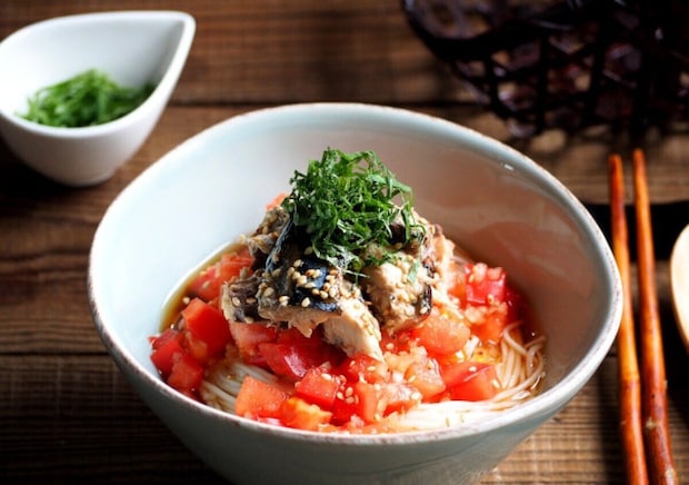 なんで今までトマト入れなかったんだろ?さっぱりコク旨!トマトの冷たい麺レシピ4選