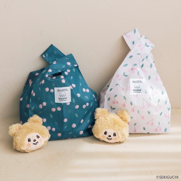 モンチッチのぬいぐるみチャーム付きさくらんぼ柄エコバッグ2色 モンチッチのぬいぐるみチャーム付きさくらんぼ柄エコバッグ2色