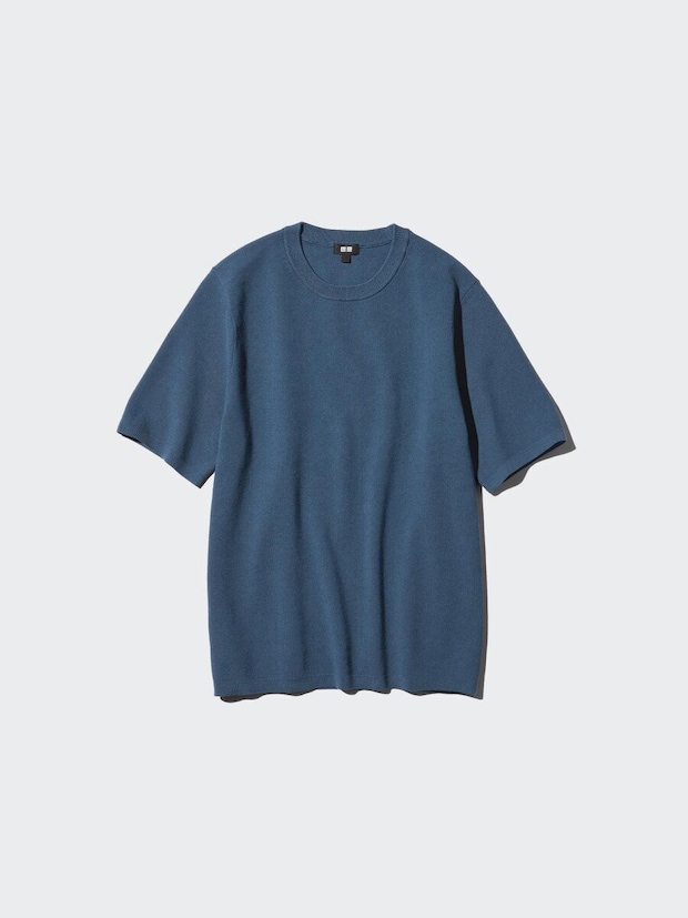 青いウォッシャブルミラノリブニットTシャツの平置き 青いウォッシャブルミラノリブニットTシャツの平置き