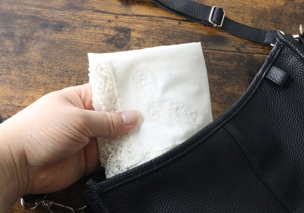 100均に売ってて助かった！「200円で買えるってありがたい！」ありそうでなかったハンカチ