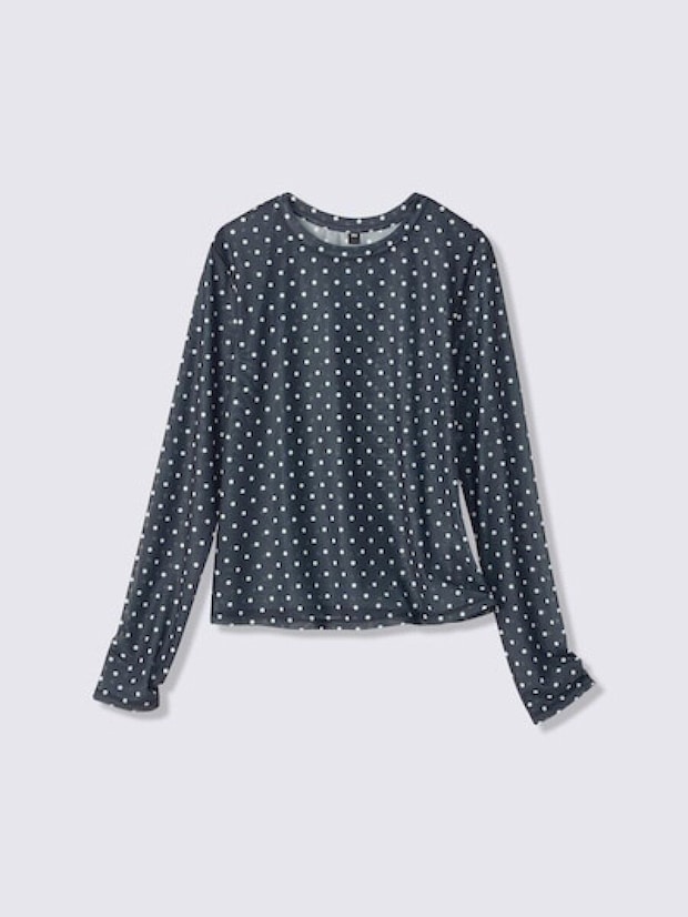黒地に白ドット柄の長袖シアーTシャツ
