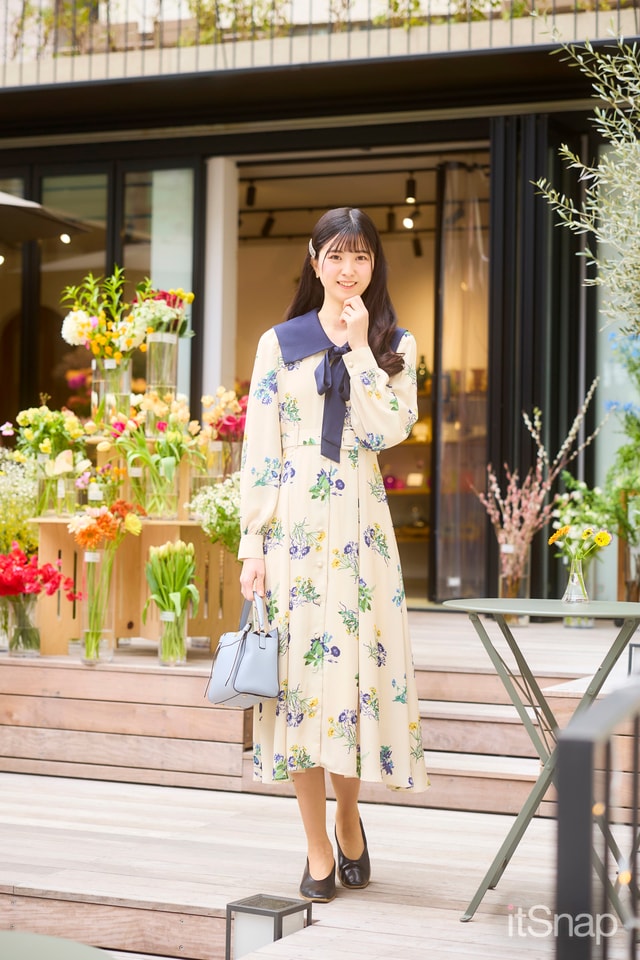 可憐な花柄ワンピに包まれて“ときめく日常”をアップデート♡