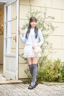 透明感あふれるペールブルー×ホワイトでほんのり甘い初夏先取りスタイルに♡