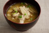 秋の香りを堪能できるごぼう汁 上田淳子さんの旬レシピ