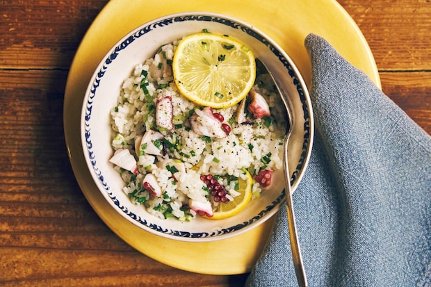 タコにらレモンのナンプラーごはんーー今井真実さんの『毎日のあたらしい料理2』