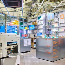 「COPY CORNER」で“東京を刷る”。日常をリソグラフで再編集する時間｜14:00＠原宿