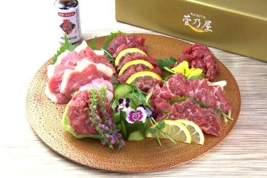 本場 熊本での信用も厚い人気店の極上馬刺し