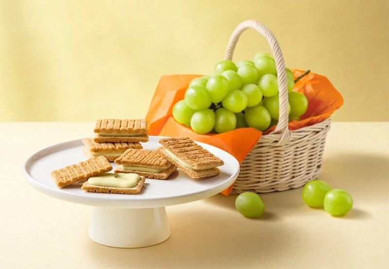 シャインマスカットとサンドクッキー