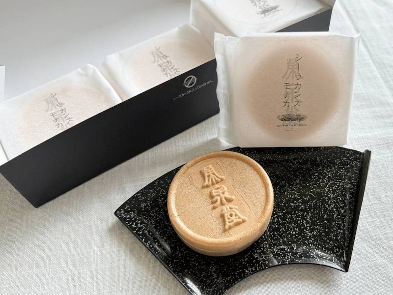 あんこ×バター×塩の絶妙バランス。話題の「シーラカンスモナカ」を編集部が実食レポート