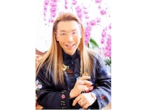 【山形県酒田市】假屋崎省吾氏が本間美術館・清遠閣でいけばな個展を開催！グッズ販売と直筆サイン会も