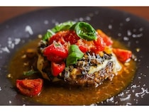 【北海道札幌市】引退乳牛から新たな価値を！赤井川村と恒志堂が「赤井川牛100％ハンバーグ」を開発