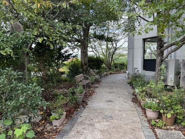 『フタマタセコーヒー』外観写真➁。