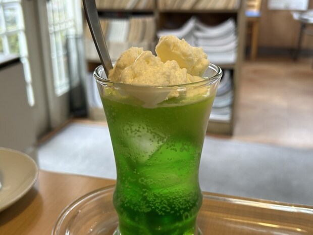 クリームソーダ1-1-2