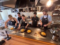 信州・松本の「広島お好み焼きと鉄板焼き 宮澤」に、調理体験プログラムが登場！
