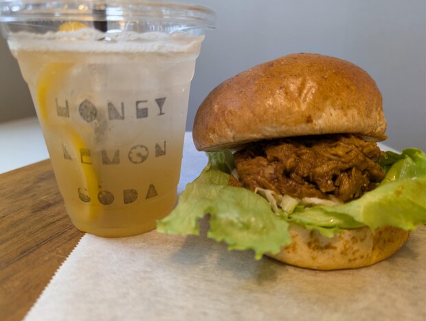 honeylemon and coffee stand .M(ドットエム)