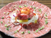 【東京都台東区】「焼肉上野太昌園」夢の味わいの「ドリームユッケ」を含む「生肉フェア」期間限定開催