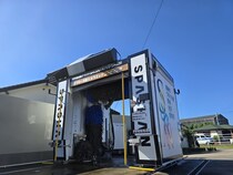 【佐賀県佐賀市】鍋島SSに鉄粉除去ができる最新洗車機が登場！250円のお手軽洗車から高級手洗いまで