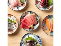 【千葉県柏市】豊洲直送の新鮮な魚がワンコイン以下で楽しめる「魚えもん」が千葉県柏市にOPEN